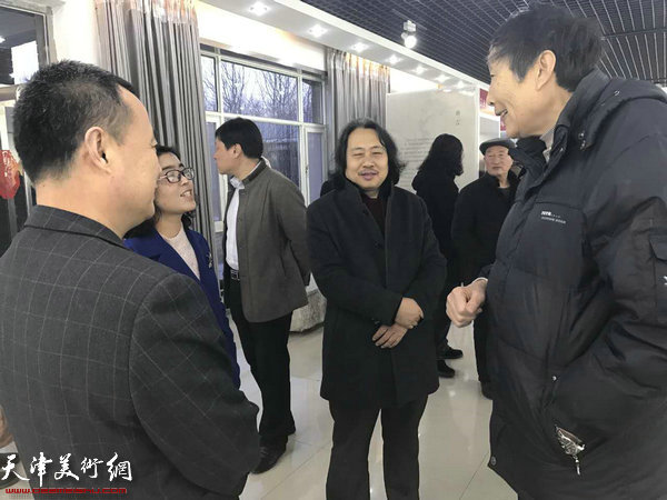 第三届“庭前春早-贾广健师生中国画作品展”2月11日在贾广健艺术馆开幕。