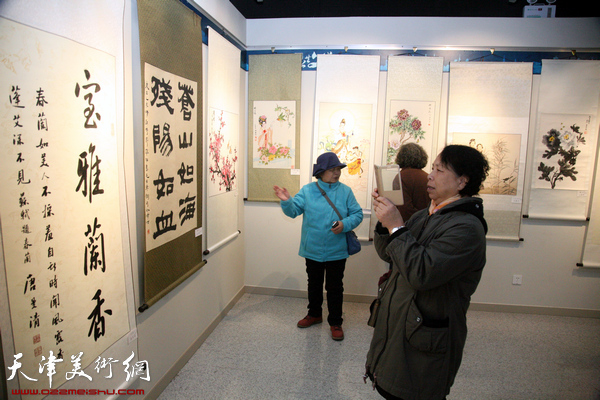 河西区各界妇女美术书法摄影作品展