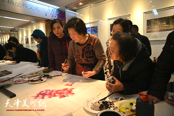 河西区各界妇女美术书法摄影作品展