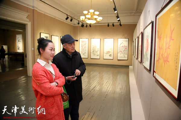 桂馥兰馨-天津女子画院书画展在西洋美术馆开