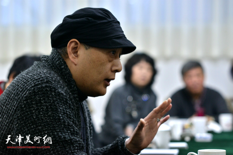 姬振岭、载庸、李淑香为金带福路文化中心赠书