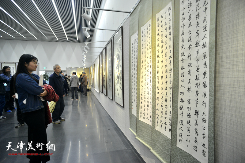 “邢襄墨韵—纪念白寿章诞辰120周年书画精品巡回展”现场。