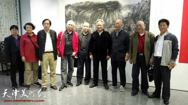 松·清—刘皓山水画展在中信国安艺术馆开展