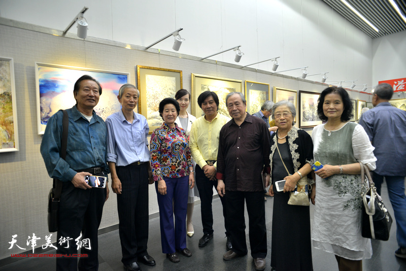 贺建国霍然泼彩艺术展