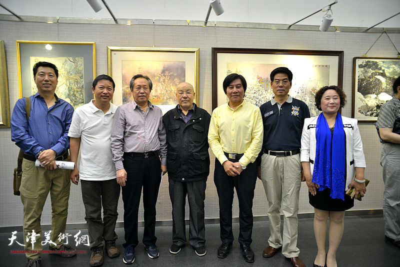 贺建国霍然泼彩艺术展