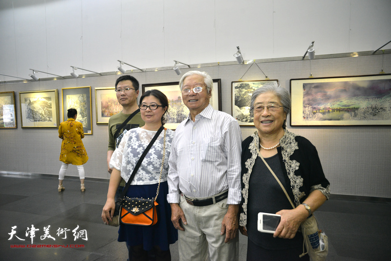 贺建国霍然泼彩艺术展