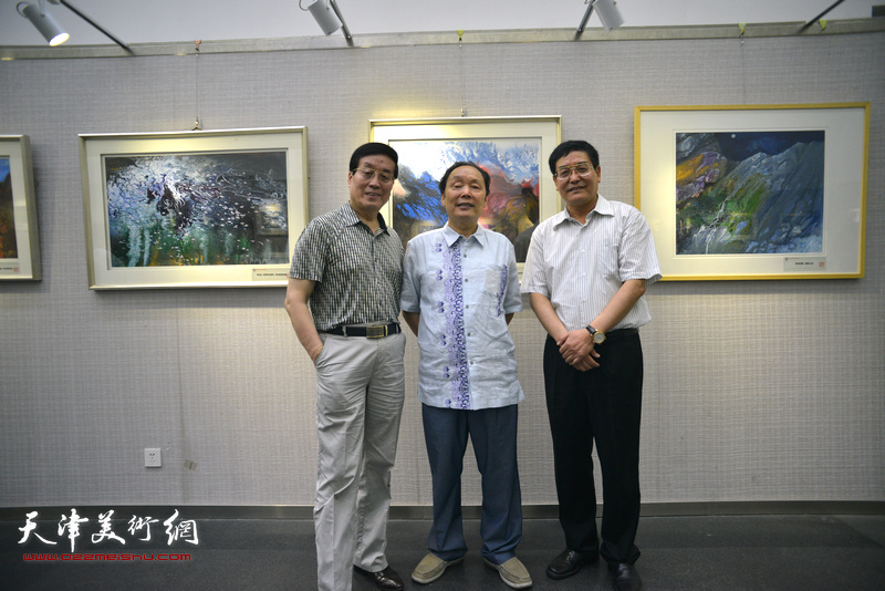 贺建国霍然泼彩艺术展