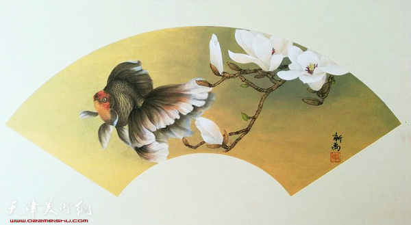 重色裙尾镏金