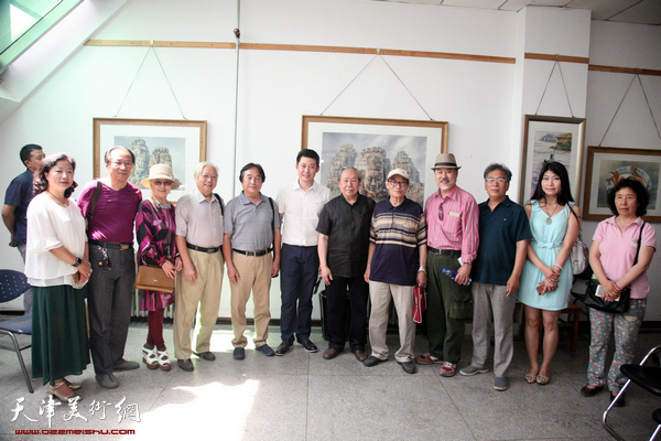 天津青年画家李垚美术作品展