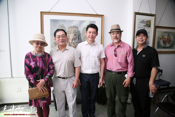 天津青年画家李垚美术作品展