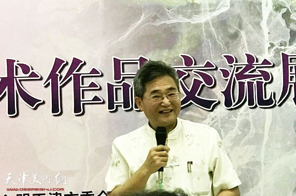 台湾中华文创交流协会理事长林中山致辞。