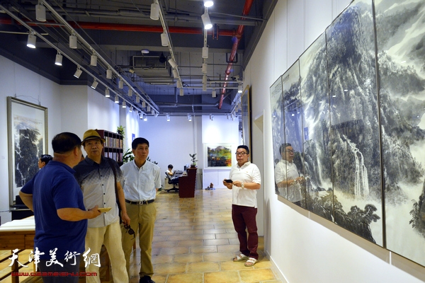 海河清风三人作品展