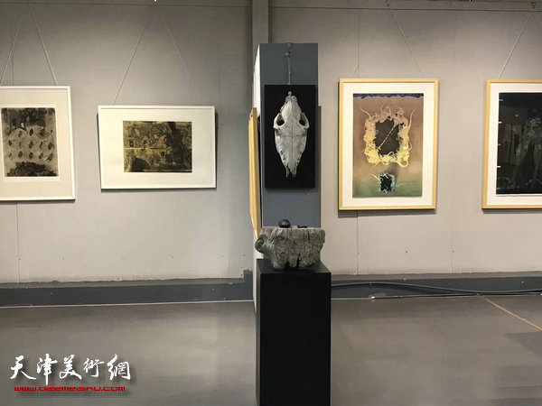 “版·汇—2017国际版画大师艺术展”现场。