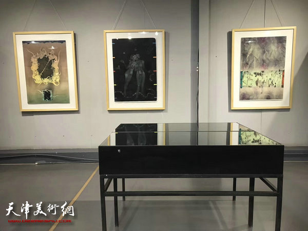 “版·汇—2017国际版画大师艺术展”现场。