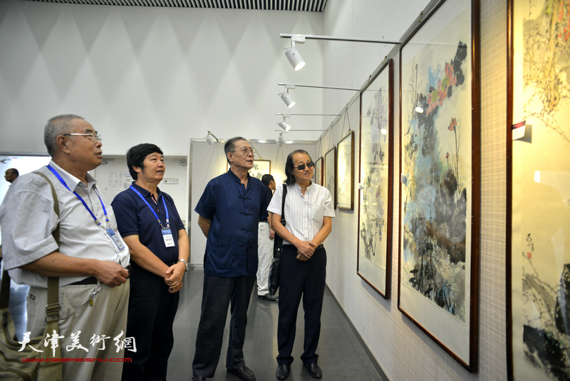 天津花鸟画八家精品展