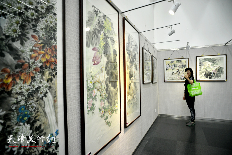 天津花鸟画八家精品展