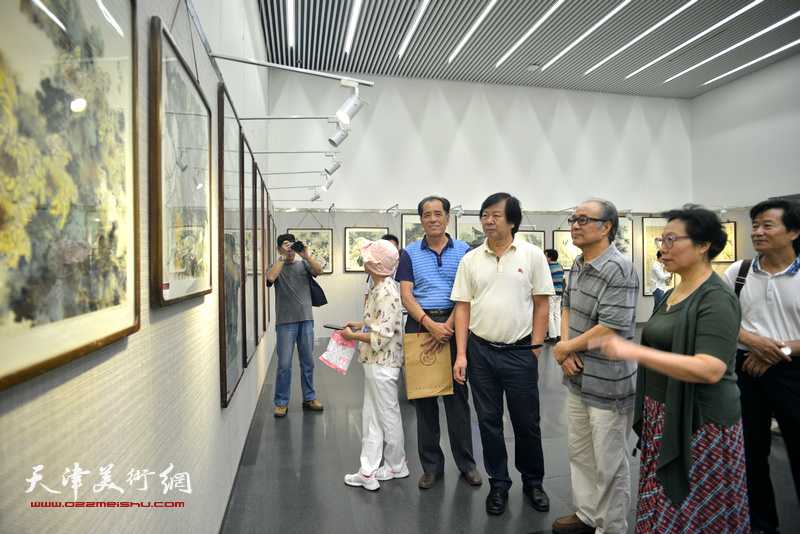 天津花鸟画八家精品展