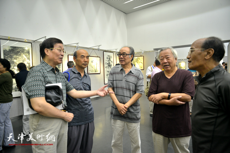 天津花鸟画八家精品展