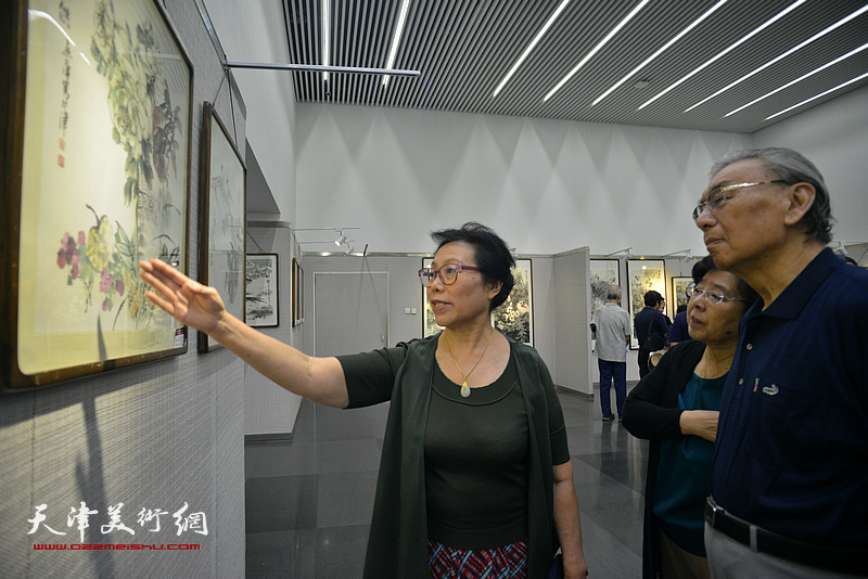 天津花鸟画八家精品展