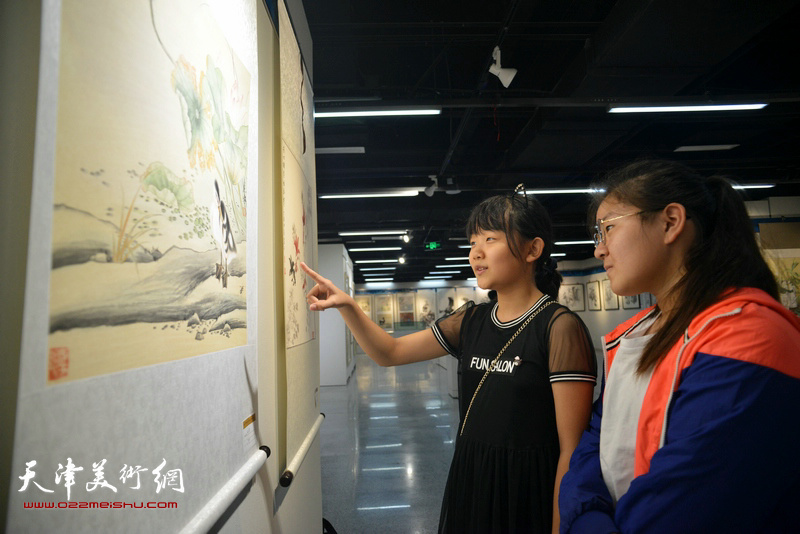 “水印——张春蕾、范宁、郑伟、岳立兴书画展”9月9日在河西区文化中心美术馆开幕。
