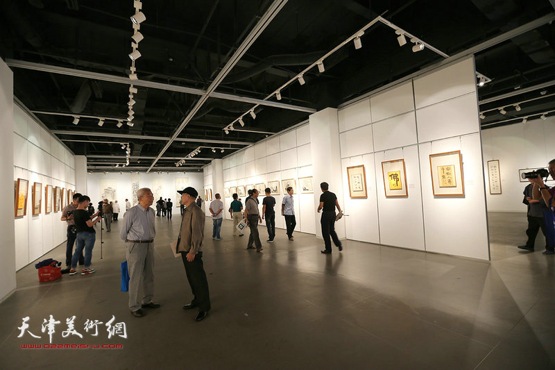 “翰墨流声—沈德强、李军个人书画展”现场。