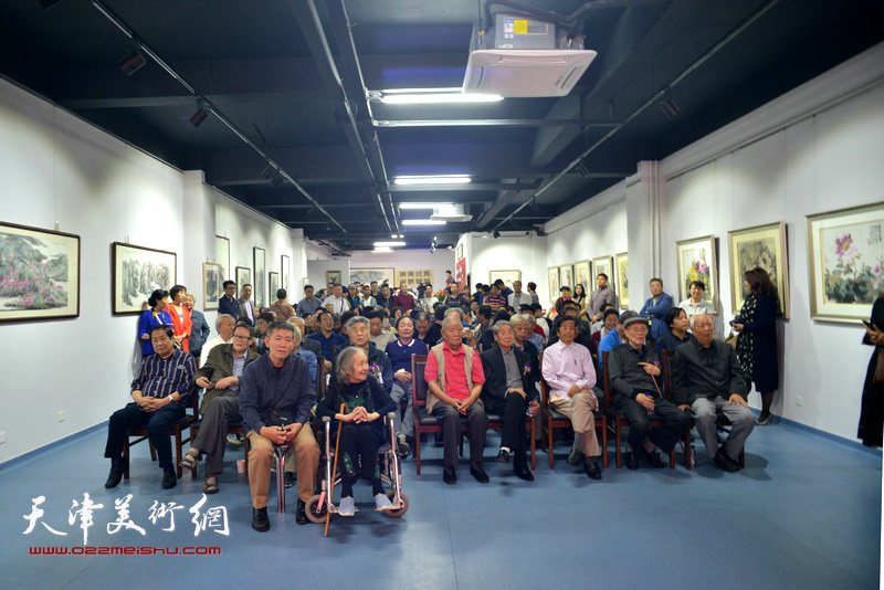 沽水双松-津门“九零后”赵兵凯、张锡武作品展昨天（10月2日）在天津美术网艺术馆开幕。