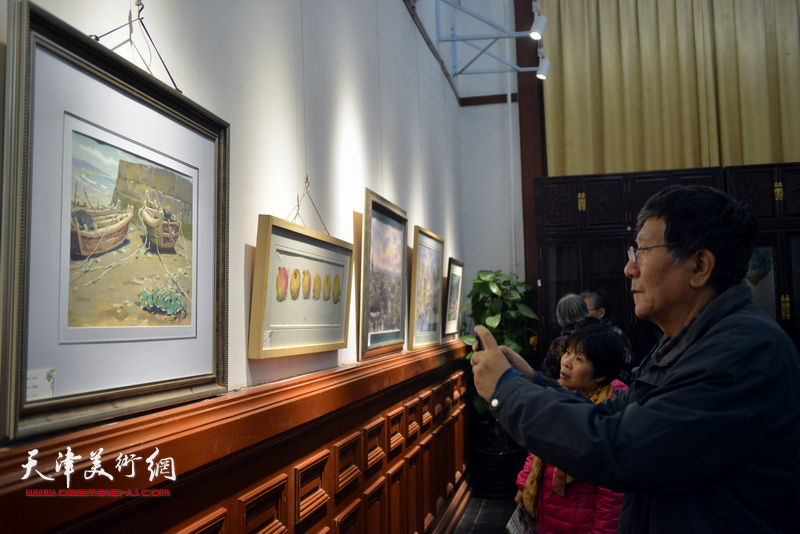 2017天津美协水彩画专委会第十一届年展在西洋美术馆开展。