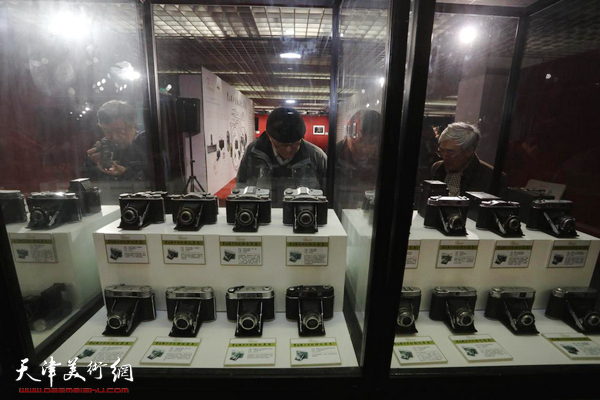 李晓璘中国相机收藏展