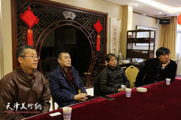 杜晓光、吕培桓、李建友、梁广明在院长办公会上。