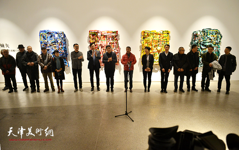 首届“艺术天津—艺术改变城市”大型主题艺术活动开幕现场。