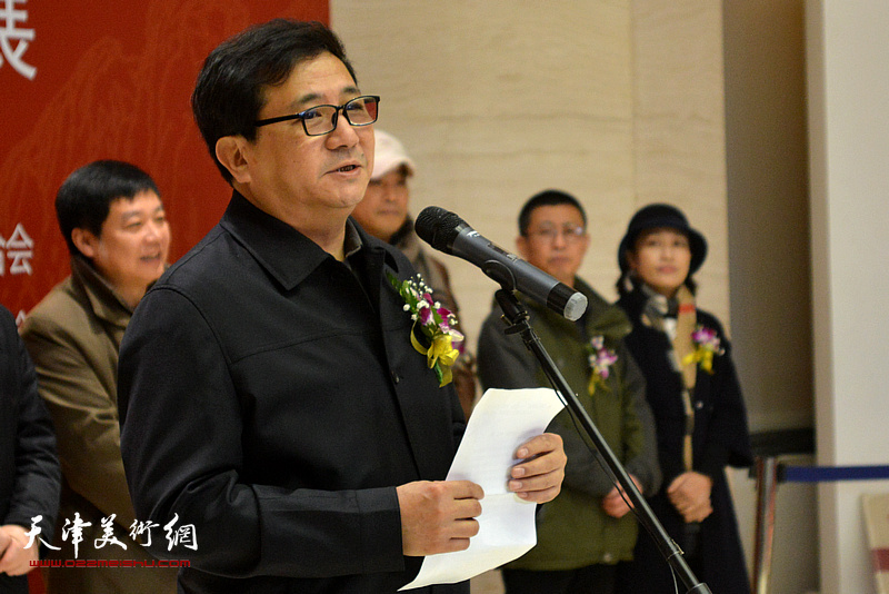 天津市文联党组成员、秘书长商移山致辞。