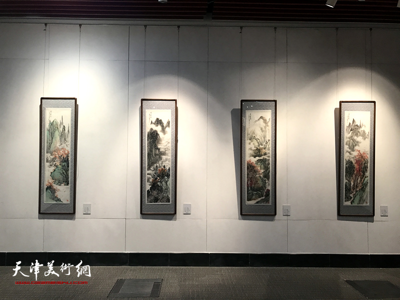 “文雅在兹”著名画家姜金军中国画作品展现场。