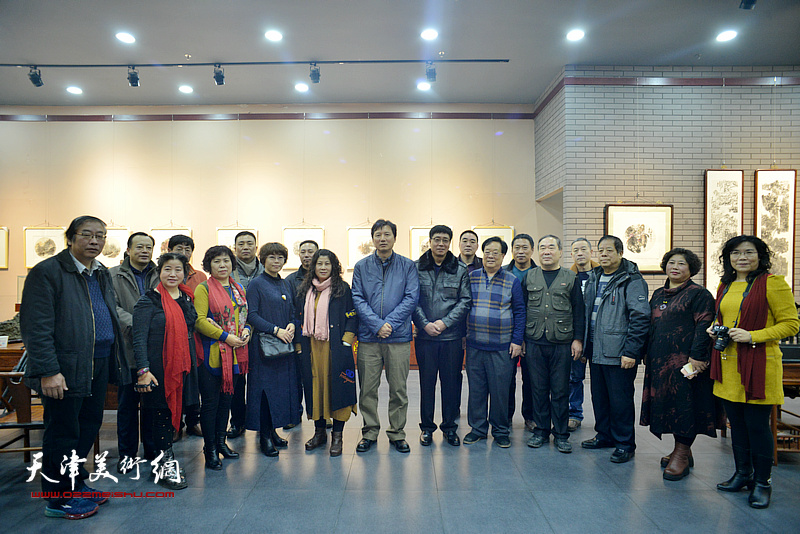 丁玉来、陈新立，聂瑞辰书画交流展12月21日在沧州华北商厦“雨来轩书画院”举行。