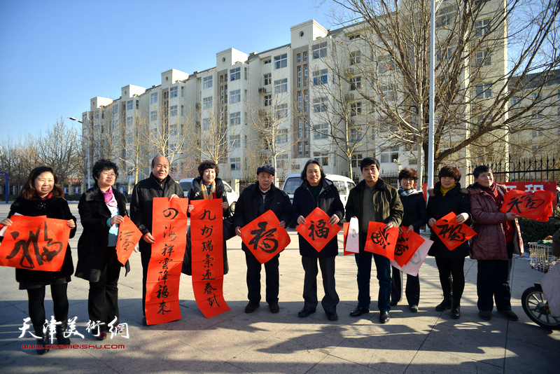 到人民中去-天津画院、宝坻书画院艺术家文化下乡活动