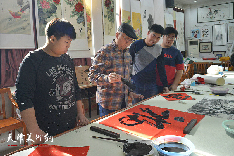 天津画院“深入生活、扎根人民—新春走基层活动”走进西青区邓店村