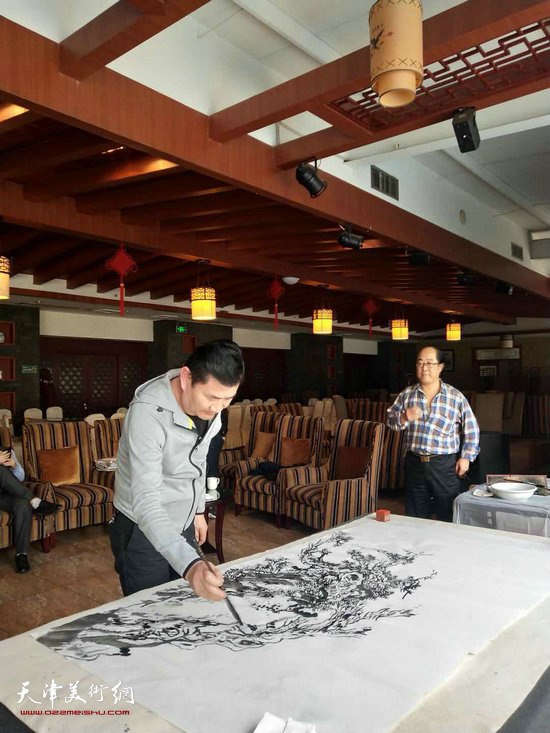 津蜀两地书画家开展艺术交流活动。