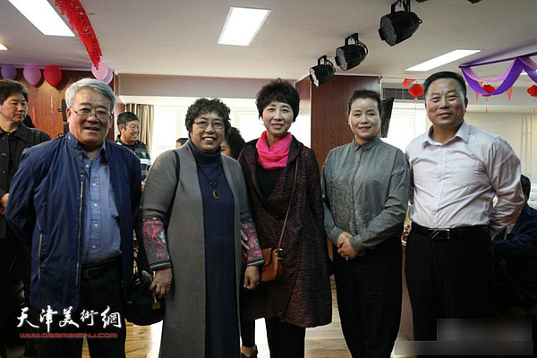 周凤祥、李维娜、刘有明等在会议现场。