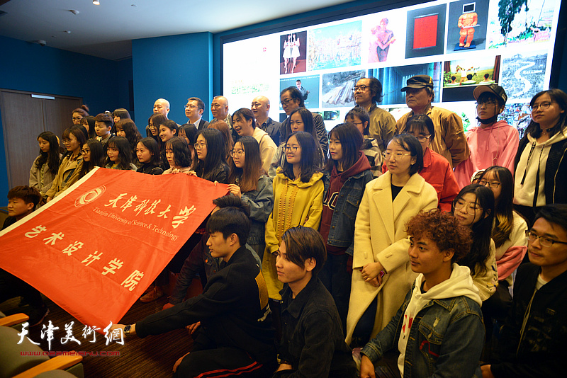 四川美术学院教师作品展