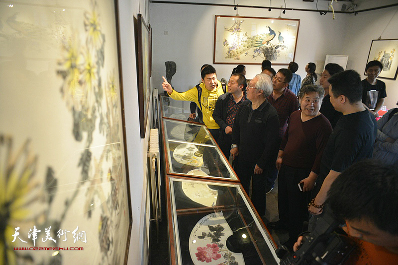 贾宝珉个人精品展在西青区七月美术馆开幕
