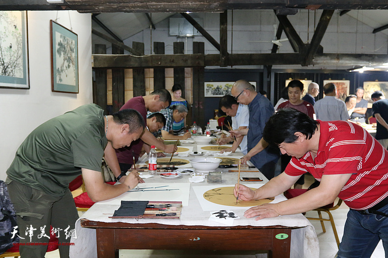 贾宝珉史如源作品巡回展