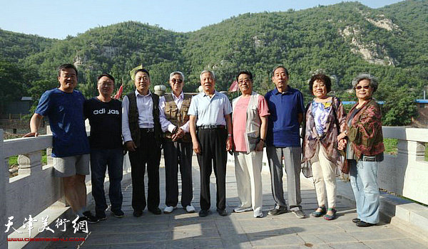 天津海天书画院到邢台山区采风写生