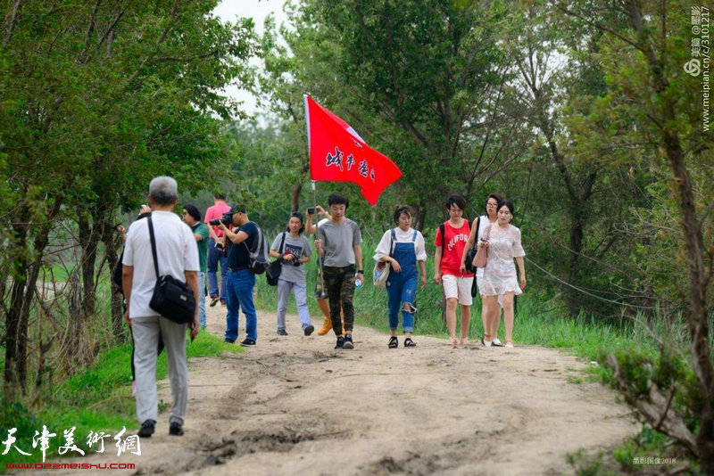 天津城市画派走进东丽采风活动采风途中