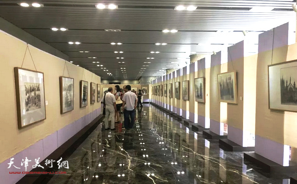 “都市水墨”——马波生水墨作品展现场。