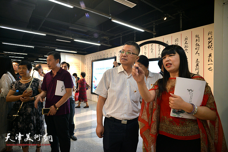 河西区庆“七一”书画展