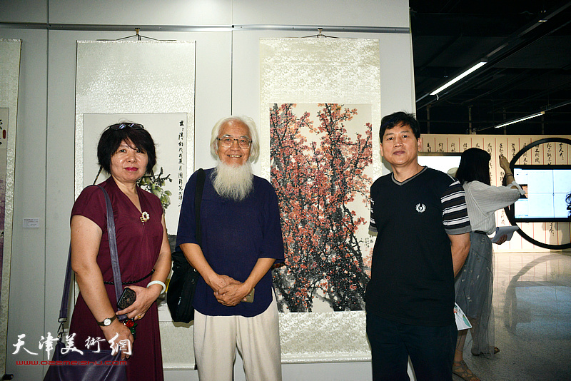 河西区庆“七一”书画展