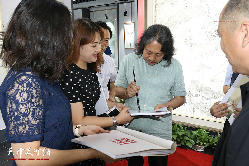 文新秀古-天津美术学院贾广健硕士研究生师生作品展