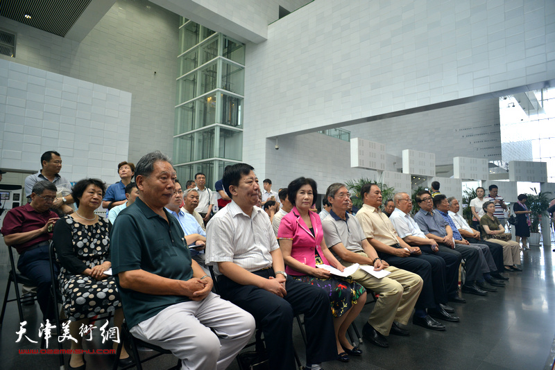 纪念改革开放四十周年全国书画名家作品展在天津图书馆开幕