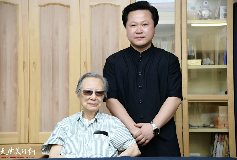 赵景宇先生与陈佩秋先生合影留念