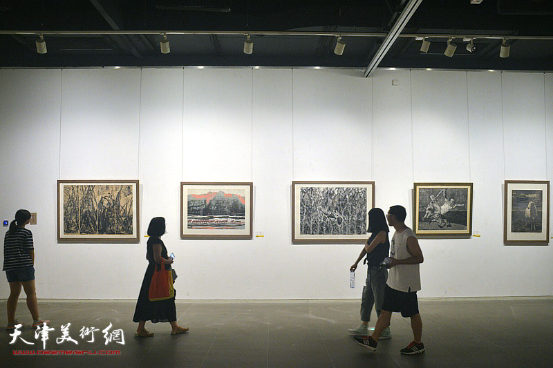 环渤海风采-2018京津冀鲁辽水彩粉版画作品邀请展现场。