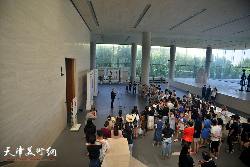 “意大利新锐设计——米兰三年展·天津特展”7月26日在天津美术馆开幕。